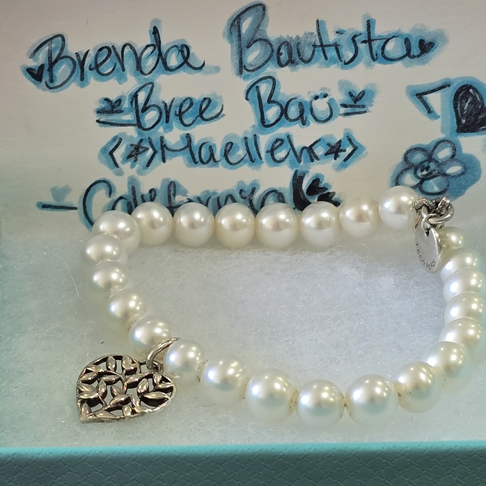 T&CO 🎀✨️ TIFFANY & CO Olive Leaf Pearl Heart Bracelet✨️🎀